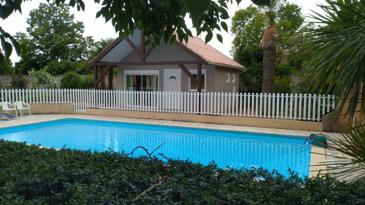 Le Chalet De Lylou Montady Exterior photo